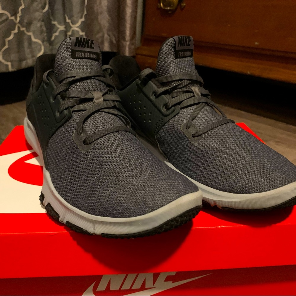 Nike flex trainers